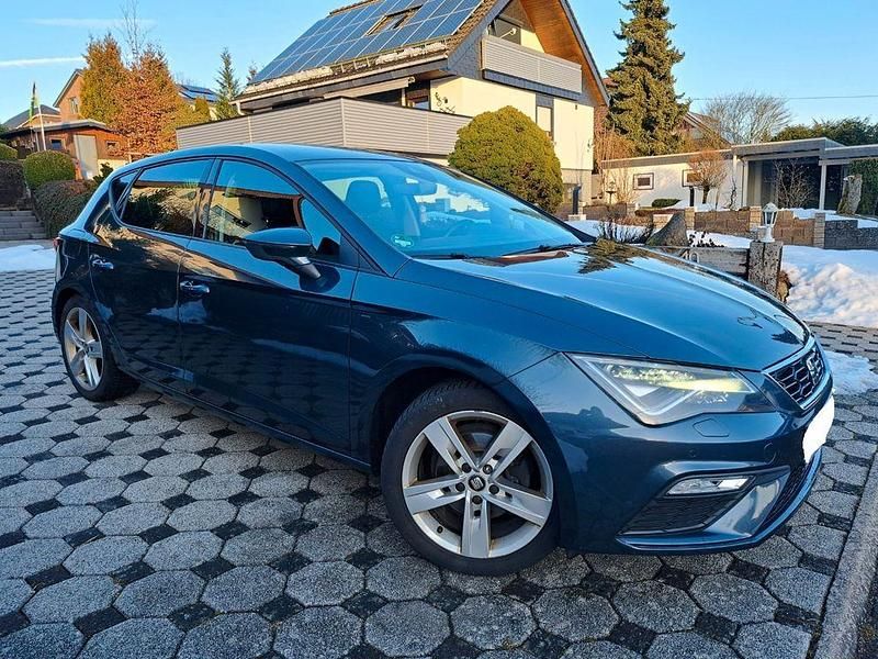 Gebraucht Seat Leon FR 131 PS (96 kW) 2019 Grau Limousine
