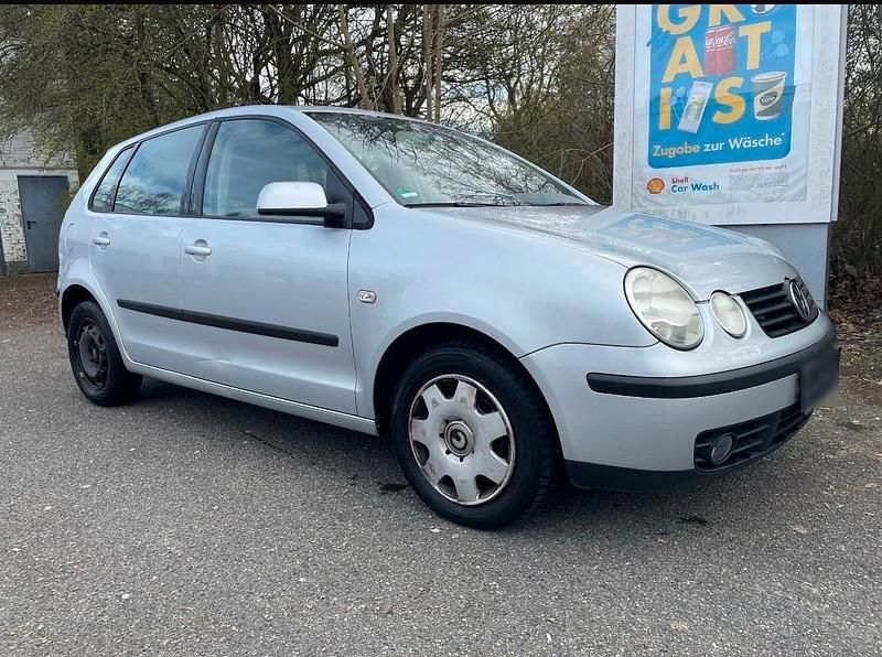 Gebraucht VW Polo 80 PS (58 kW) 2002 Silber Kleinwagen
