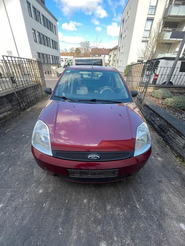 Gebraucht Ford Fiesta 75 PS (55 kW) 2003 Rot Kleinwagen
