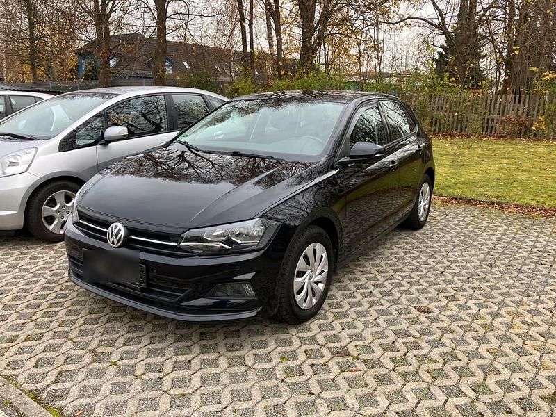 Schwarz Gebraucht 2017 VW Polo Kleinwagen | 10.900 € (Fairer Preis) - Bild 1/4