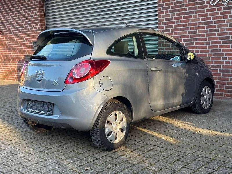 Gebraucht Ford Ka Trend 69 PS (50 kW) 2011 Lagograu Kleinwagen