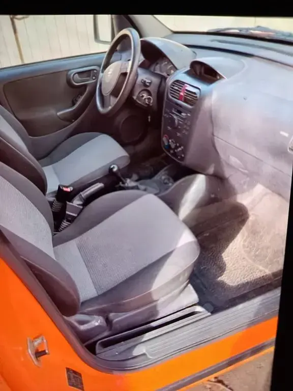 Usata Opel Combo 101 CV (74 kW) 2006 Nero Monovolume