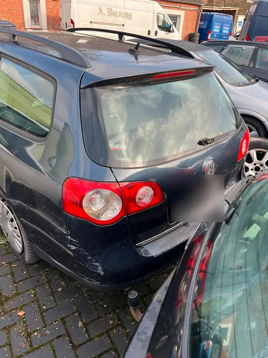 Gebraucht VW Passat 141 PS (103 kW) 2008 Blau Kombi