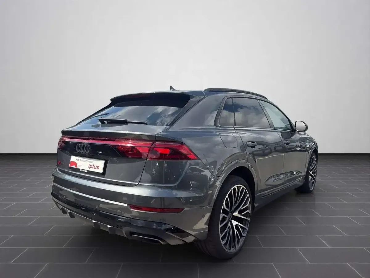 Gebraucht Audi Q8 S-Line 286 PS (210 kW) 2024 Daytonagrau perleffekt SUV