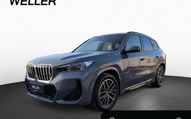 Grau Gebraucht 2024 BMW X1 Comfort Edition SUV | 44.895 € (Fairer Preis) - Bild 1/4