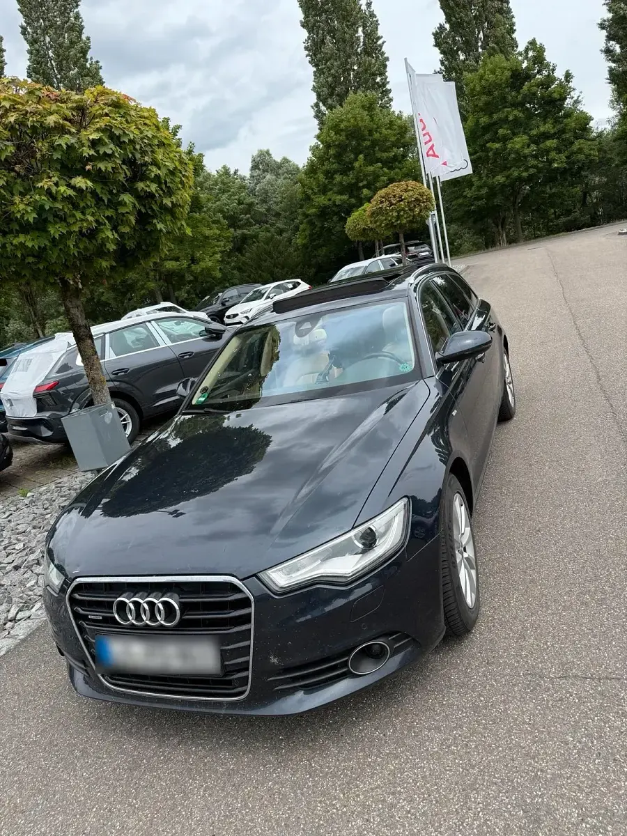 Gebraucht Audi A6 S-Line 204 PS (150 kW) 2012 Blau Limousine