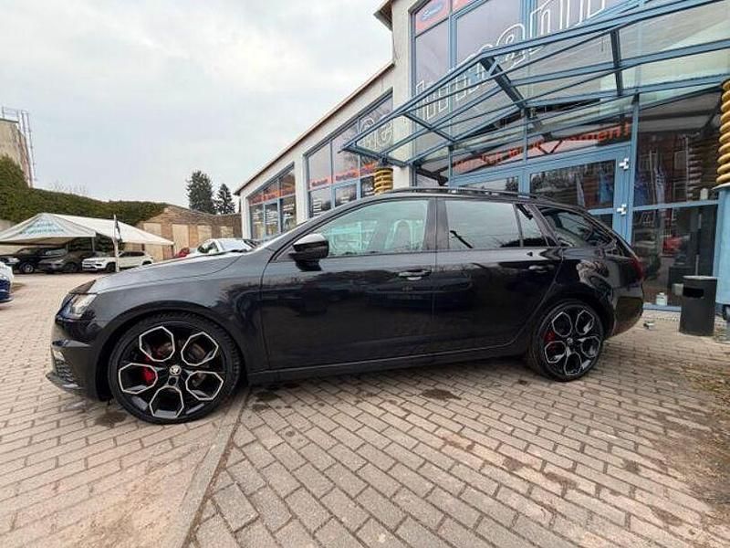 Gebraucht Skoda Octavia vRS 184 PS (135 kW) 2019 Schwarz Kombi
