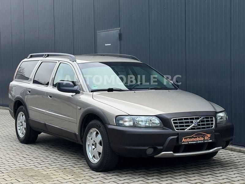 Gebraucht Volvo XC70 200 PS (147 kW) 2002 Gold Kombi