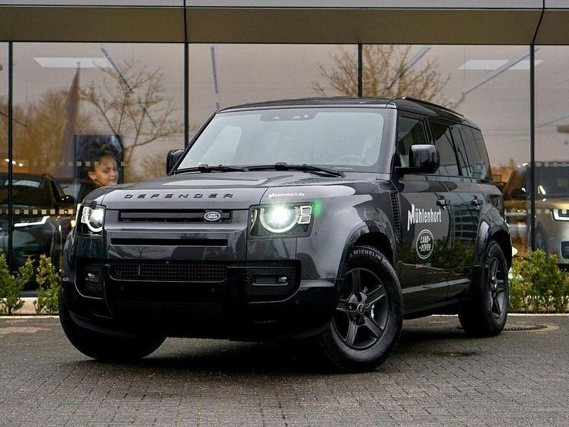 Grau Gebraucht 2025 Land Rover Defender SE Dynamic SUV | 89.999 € - Bild 1/4