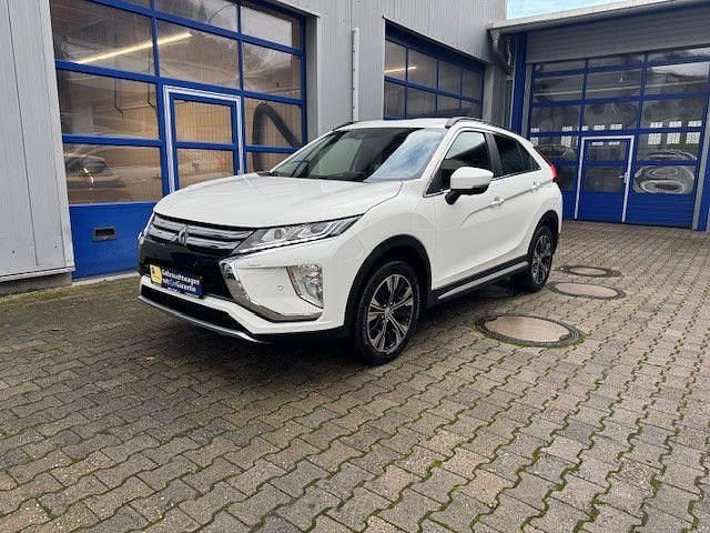 Weiß Gebraucht 2018 Mitsubishi Eclipse Cross Edition SUV | 13.950 € (Fairer Preis) - Bild 1/4