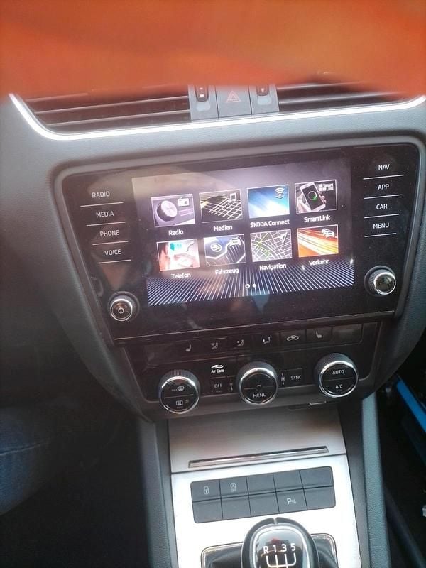 Gebraucht Skoda Octavia 116 PS (85 kW) 2020 Schwarz Kombi