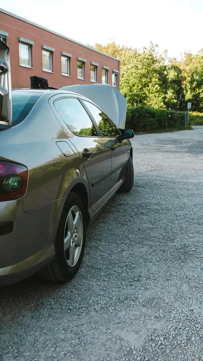 Gebraucht Peugeot 407 140 PS (102 kW) 2005 Grau Limousine