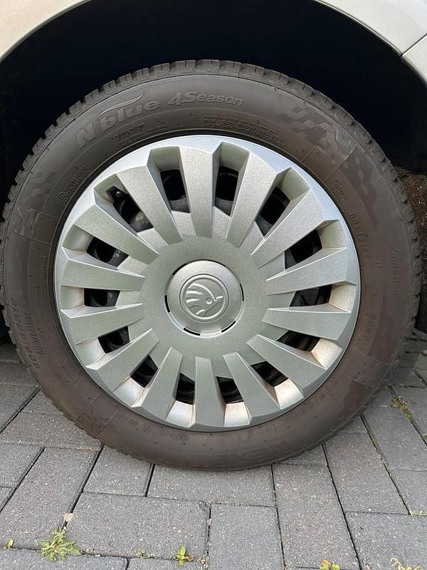 Second-hand Skoda Octavia 2017 Andere farben Break