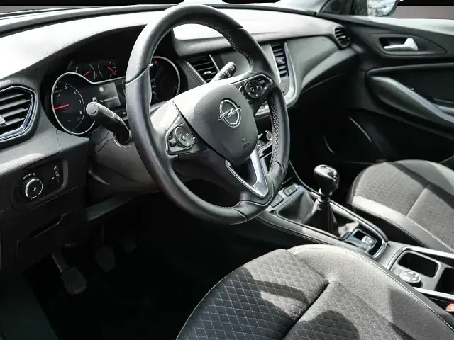 Gebraucht Opel Grandland X Innovation 131 PS (96 kW) 2019 Grau SUV
