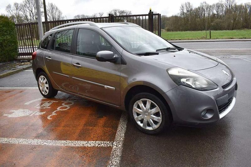 Gebraucht Renault Clio IV 75 PS (55 kW) 2012 Grau Limousine