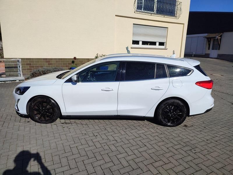 Gebraucht Ford Focus 150 PS (110 kW) 2020 Weiß Kombi