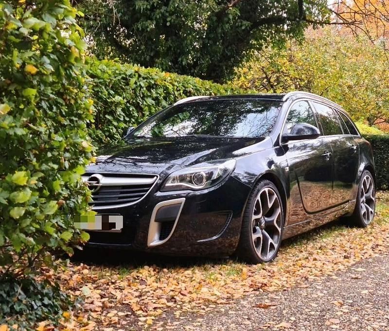 Gebraucht Opel Insignia OPC 325 PS (239 kW) 2015 Schwarz Kombi