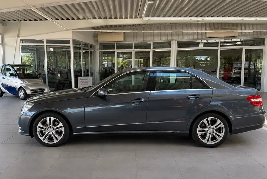 Gebraucht Mercedes E220 Avantgarde 170 PS (125 kW) 2012 Silber Limousine