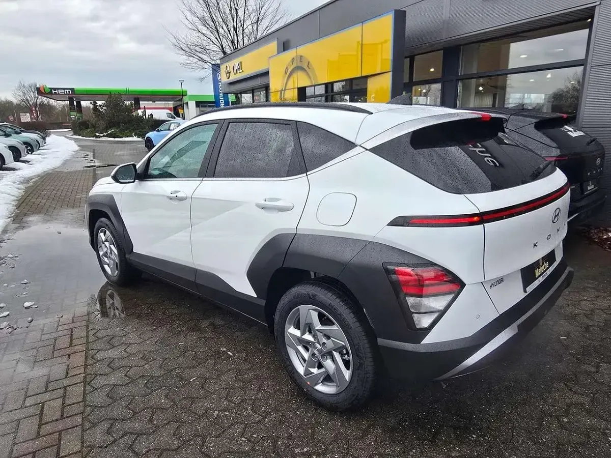 Gebraucht Hyundai Kona Trend 150 PS (110 kW) 2026 Weiß SUV