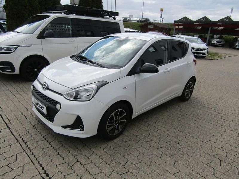 Gebraucht Hyundai i10 YES! 67 PS (49 kW) 2019 Polar white / sol Kleinwagen