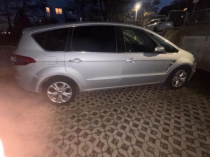 Gebraucht Ford S-MAX S 170 PS (125 kW) 2013 Silber Van / Kleinbus