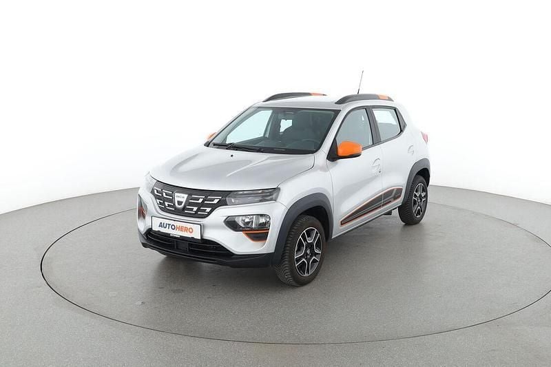 Silber Gebraucht 2022 Dacia Spring Comfort Plus Kleinwagen | 11.370 € (Fairer Preis) - Bild 1/3