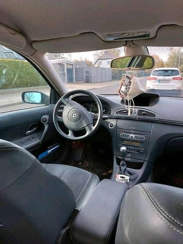 Gebraucht Renault Laguna GrandTour Exception 170 PS (125 kW) 2007 Grau Kombi