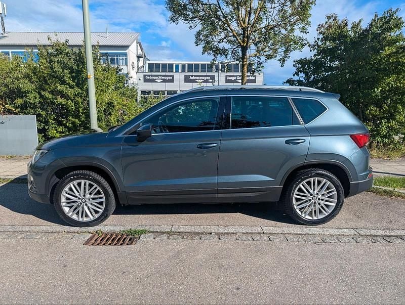 Grau Gebraucht 2018 Seat Ateca 4Drive SUV | 17.500 € (Guter Preis) - Bild 1/4