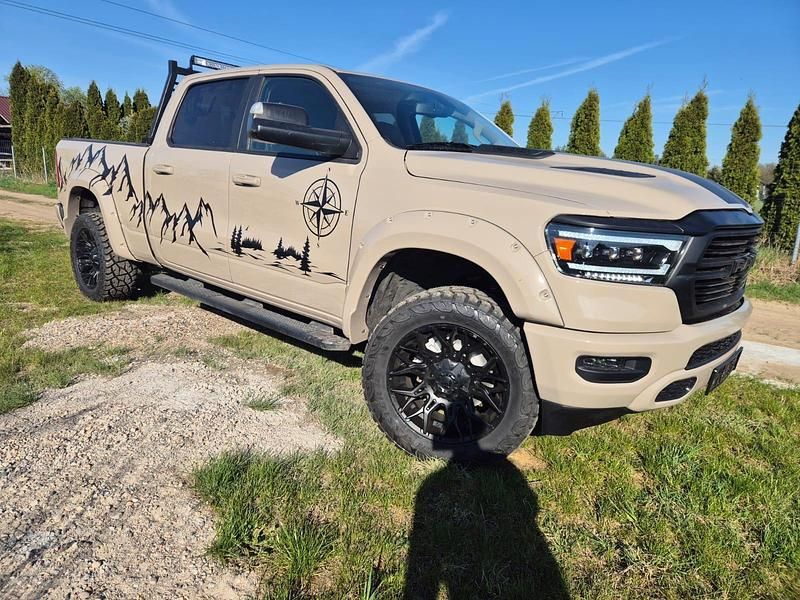 Gebraucht RAM 1500 401 PS (294 kW) 2019 Grau Pickup