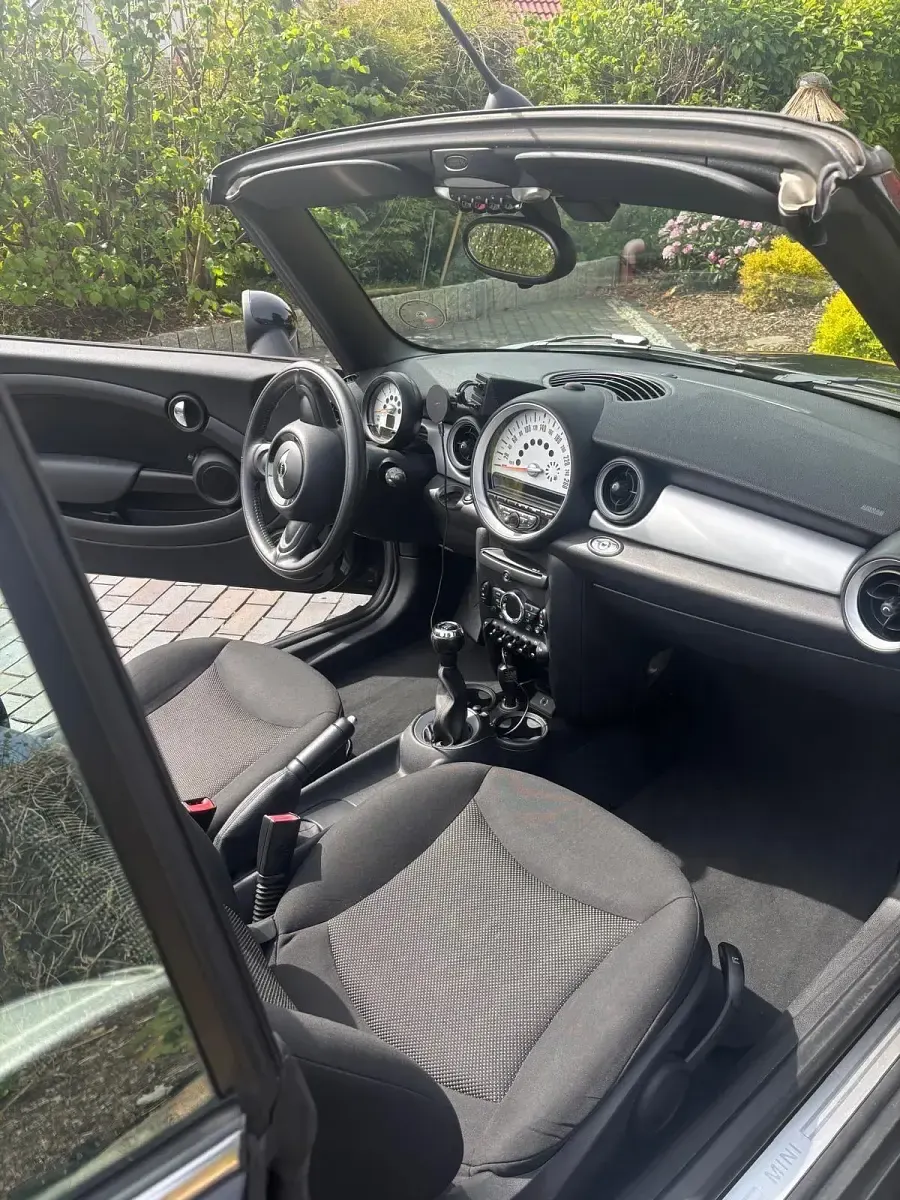 Gebraucht Mini Cooper Cabriolet 98 PS (72 kW) 2013 Schwarz Cabrio