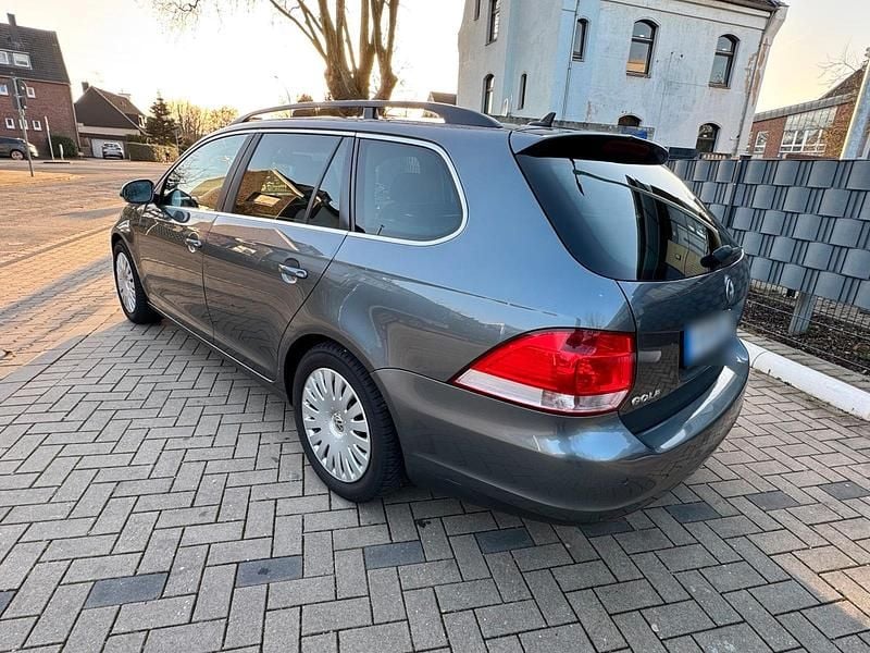 Gebraucht VW Golf V 140 PS (102 kW) 2008 Grau Kombi