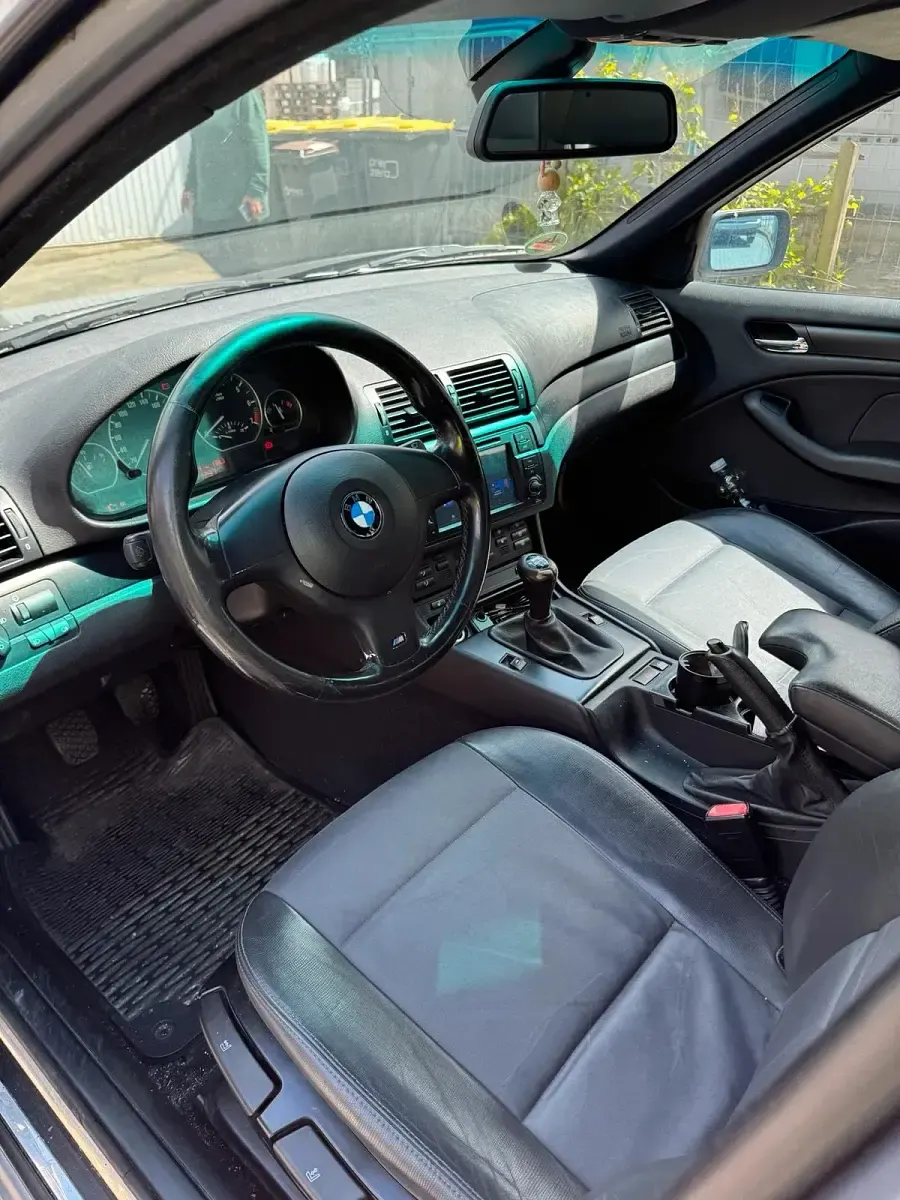 Gebraucht BMW 318 143 PS (105 kW) 2004 Grau Kombi
