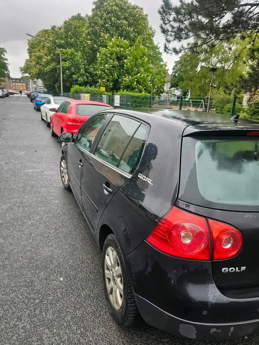 Gebraucht VW Golf V 90 PS (66 kW) 2006 Schwarz Kleinwagen