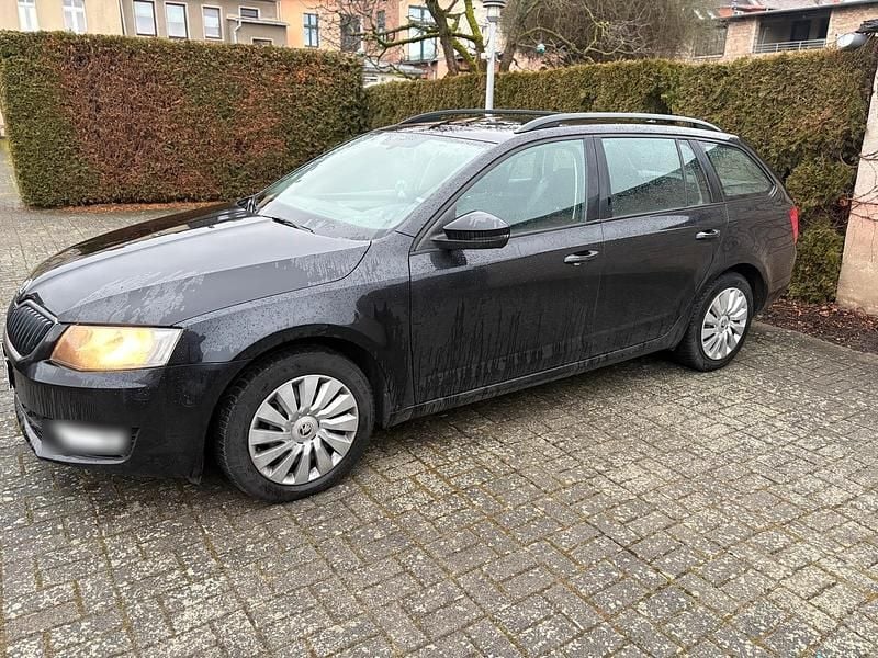 Gebraucht Skoda Octavia 150 PS (110 kW) 2014 Schwarz Kleinwagen