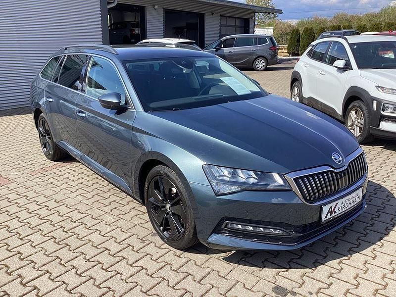 Gebraucht Skoda Superb Ambition 150 PS (110 kW) 2020 Grau Kombi