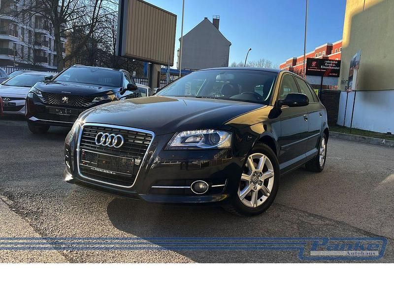 Gebraucht Audi A3 Ambiente 125 PS (91 kW) 2012 Phantomschwarz Limousine