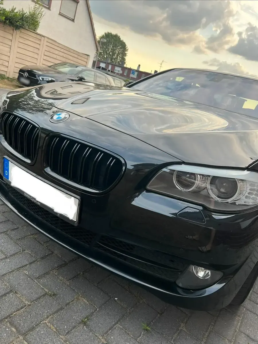 Gebraucht BMW 530 258 PS (189 kW) 2012 Schwarz Limousine