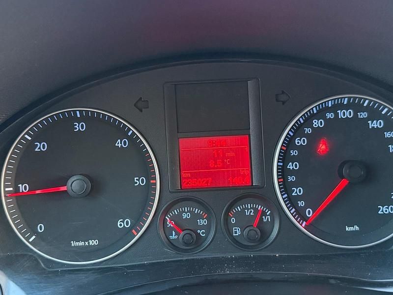 Gebraucht VW Golf V 140 PS (102 kW) 2007 Grau Limousine