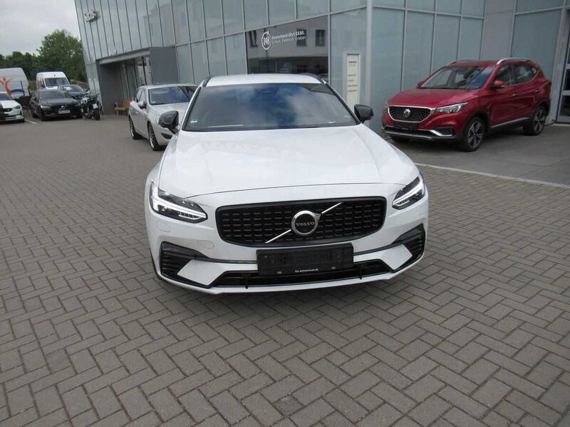 Weiß Gebraucht 2021 Volvo V90 R-Design Kombi | 39.000 € (Guter Preis) - Bild 1/3
