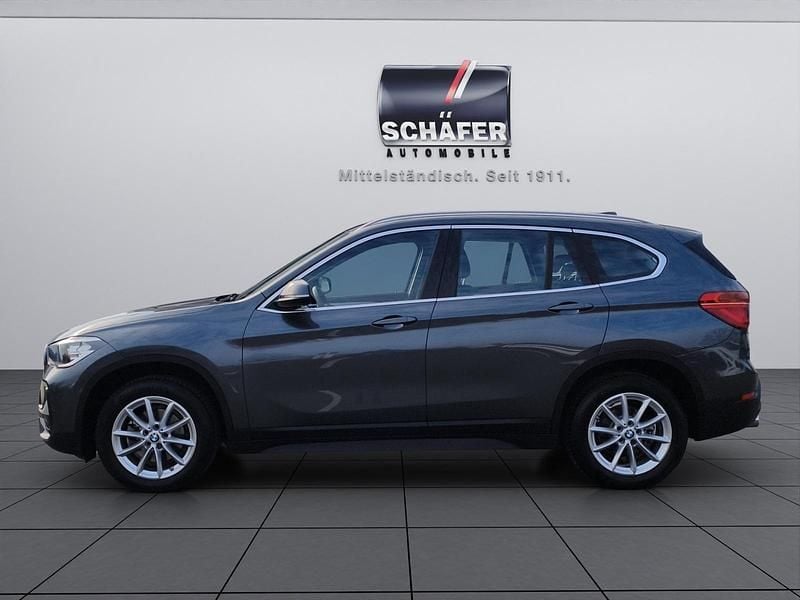 Gebraucht BMW X1 Advantage 136 PS (100 kW) 2022 Grau SUV