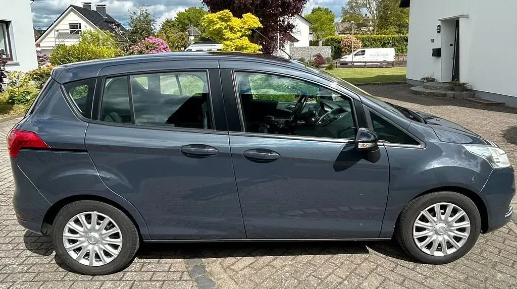 Occasion Ford B-MAX Trend 105 ch (77 kW) 2014 Bleue Monospace