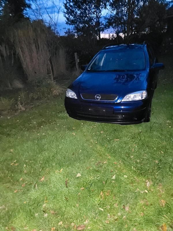 Blau Gebraucht 1999 Opel Astra Kombi | 550 € (Guter Preis) - Bild 1/4