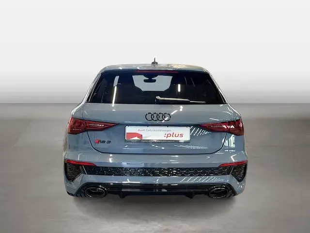 Gebraucht Audi RS3 Sportback Premium 400 PS (294 kW) 2024 Kemoragrau metallic Kleinwagen