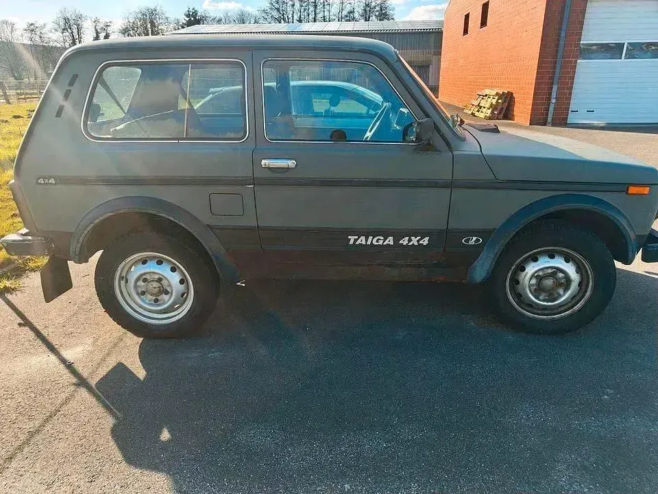 Gebraucht Lada niva 82 PS (60 kW) 2006 SUV
