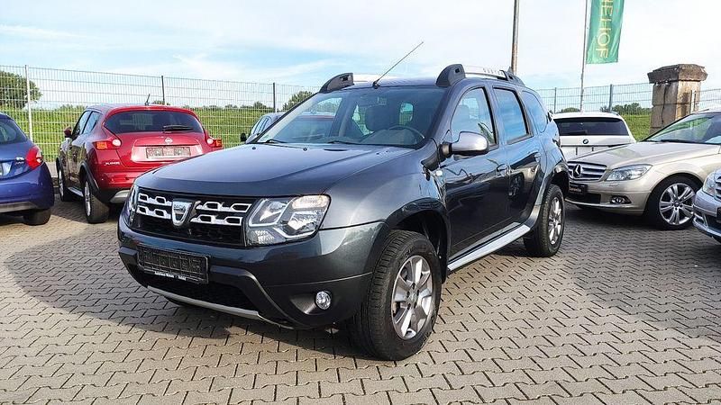 Grau "comete" Gebraucht 2015 Dacia Duster Prestige SUV | 11.900 € (Etwas zu teuer) - Bild 1/4