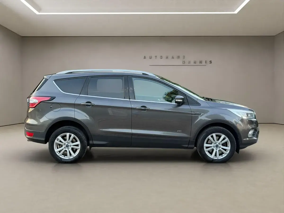 Gebraucht Ford Kuga Cool & Connect 150 PS (110 kW) 2017 Grau SUV