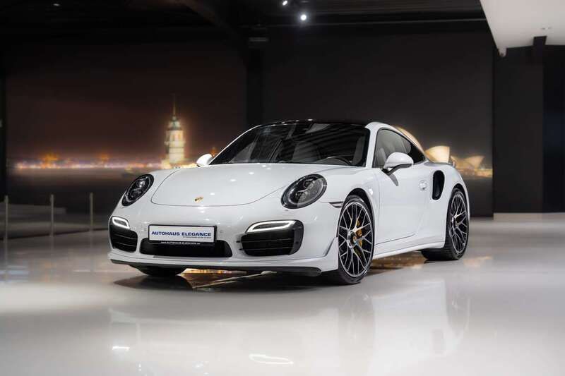 Weiß Gebraucht 2015 Porsche 992 Sport Coupé | 119.980 € - Bild 1/4