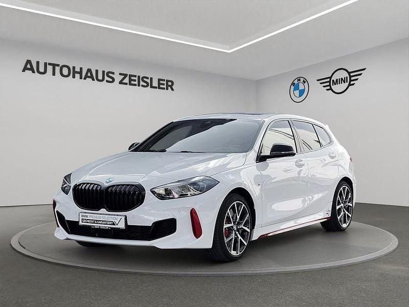 Alpinweiß uni Gebraucht 2024 BMW 128 M Sport Limousine | 35.580 € (Fairer Preis) - Bild 1/4