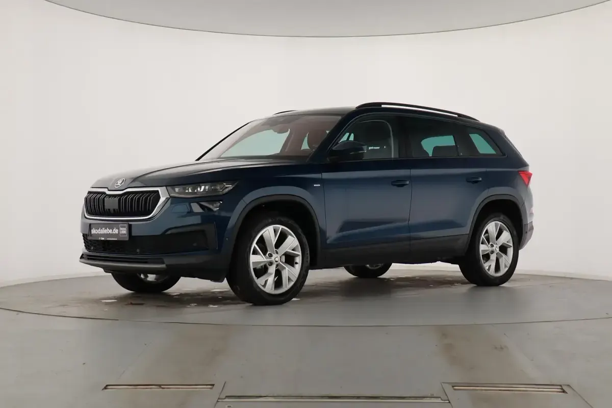 Gebraucht Skoda Kodiaq Clever 150 PS (110 kW) 2022 Lavablau metallic SUV