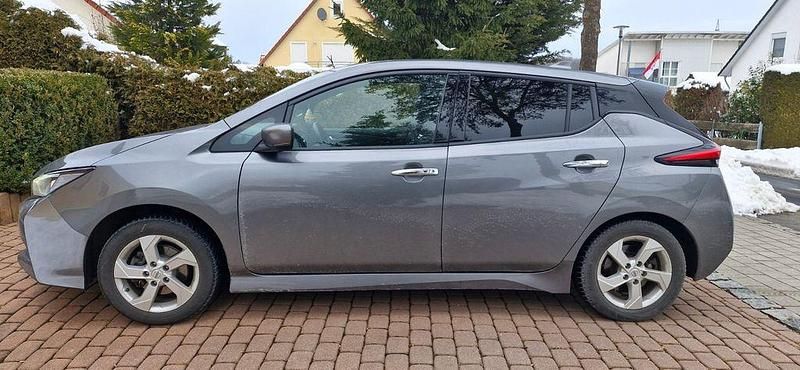 Gebraucht Nissan Leaf 110 kW (150 PS) 2021 Grau Kleinwagen